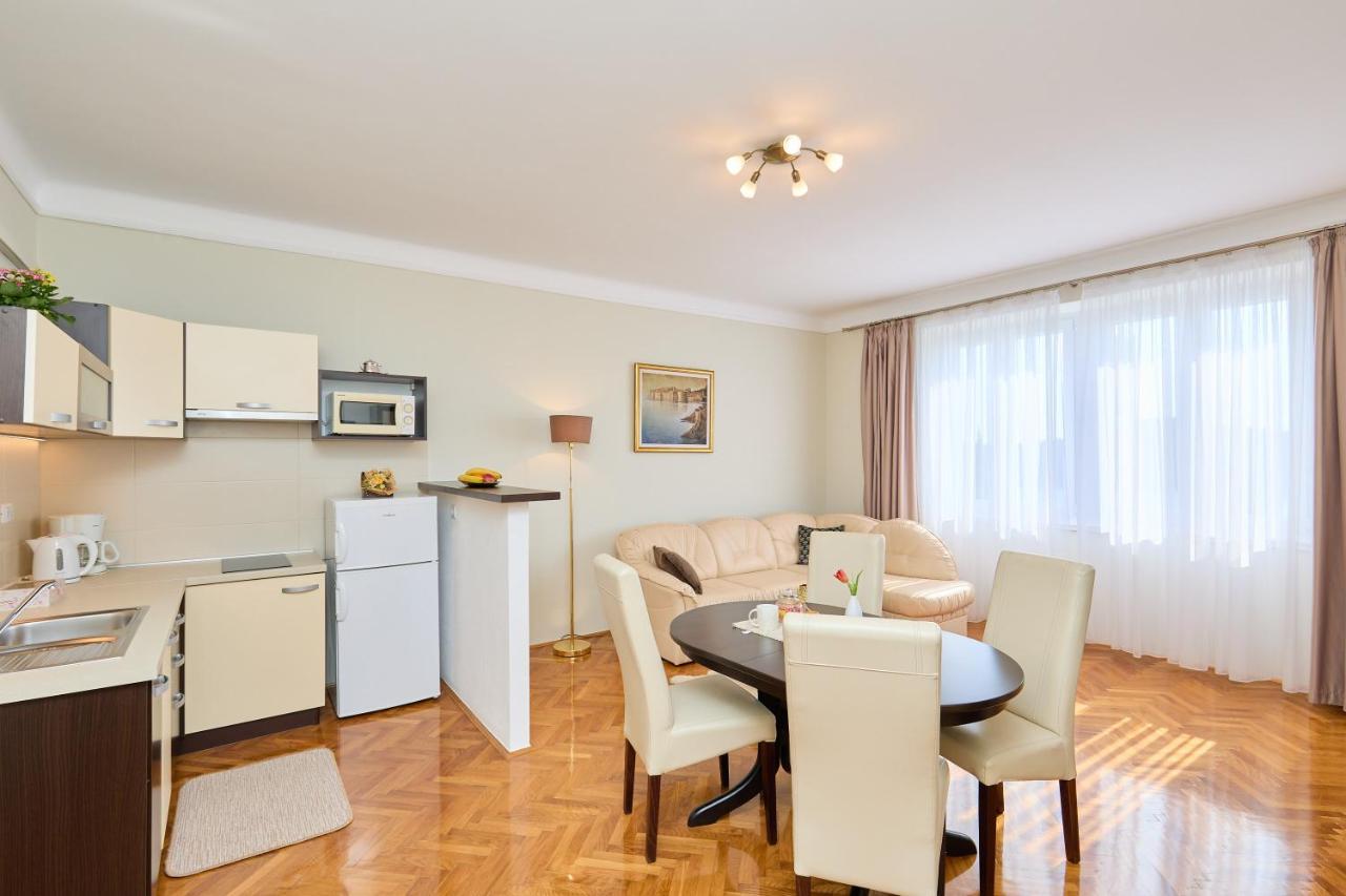 Seaview Apartment Ploce Dubrovnik Buitenkant foto
